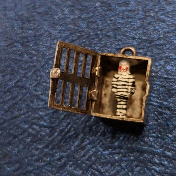 RARE Vintage Silver Prisoner of Love - Picture 8 of 8